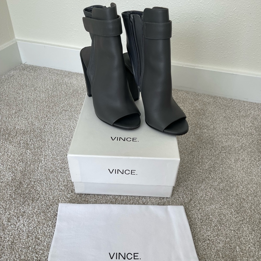 Vince peep-toe block heels - size 36